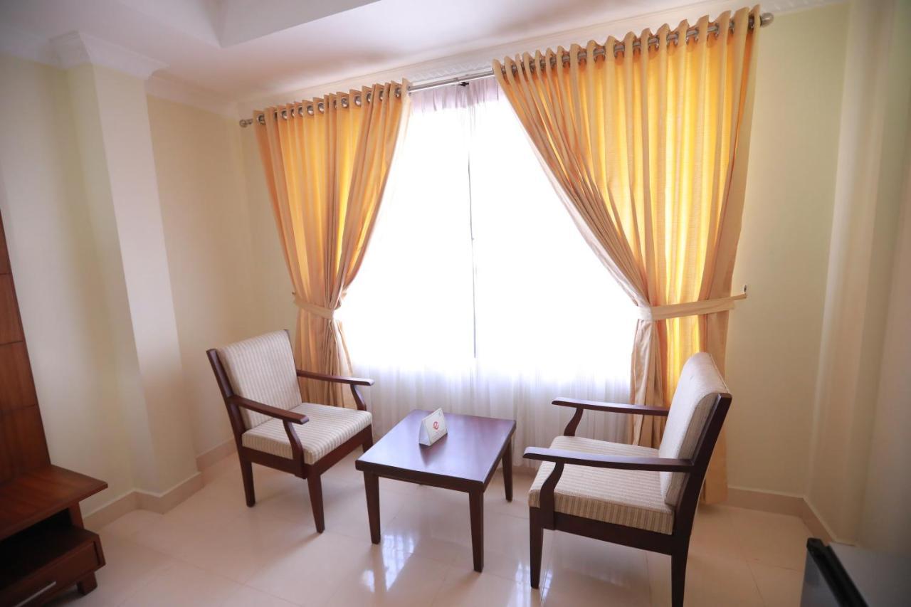 Hotel Peninsula Thrissur Exterior photo